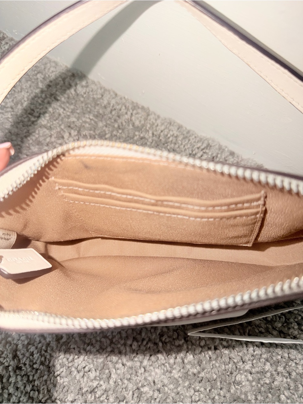 Coach Nolita Shoulder Bag in white Leather - Picture 5 of 5